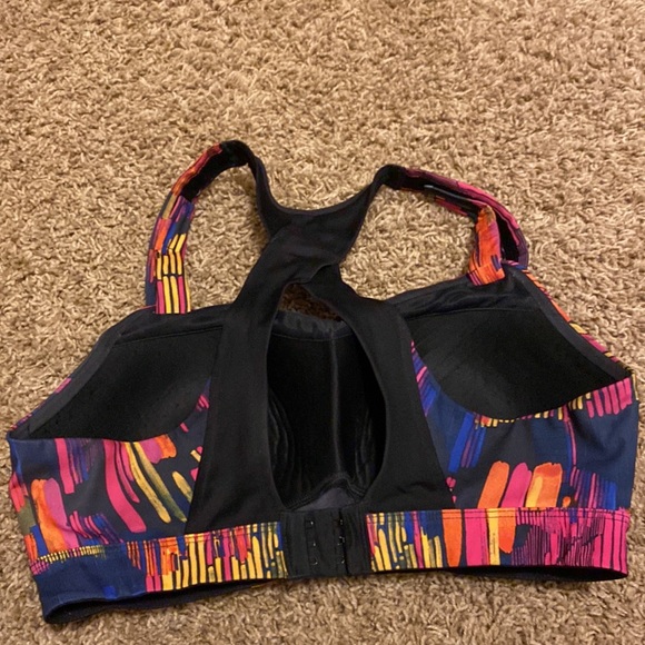 Sports bra - Picture 3 of 4